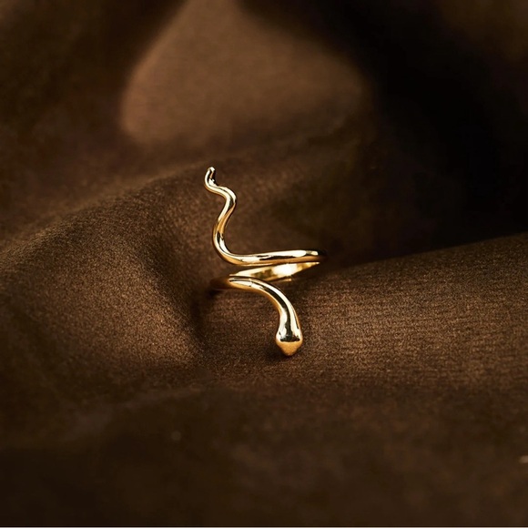 Snake Shape 18K Gold-Plated Bypass Ring - Picture 3 of 9